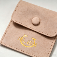 Pochette à bijoux en microfibre avec logo personnalisé, bouton pression, sac d'emballage en daim pour collier, bague, boucles d'oreilles, vente en gros