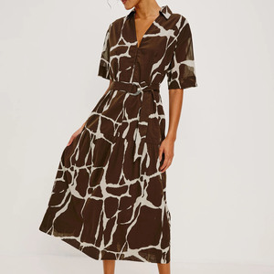 เดรสเชิ้ตผ้าฝ้ายผสมลินินพิมพ์ลายนามธรรมสำหรับผู้หญิง คอปก แขนสั้น มีเข็มขัด ยาวคลุมเท้า สไตล์วินเทจลำลอง ชุดเดรสทำงาน - Product Image 1