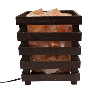 Elegante Lámpara de Sal del Himalaya Hecha a Mano con Marco de Madera y Metal, Diseño de Cesta, Alimentación USB/Enchufable, Purificador de Aire para el Bienestar en el Hogar - Product Image 6