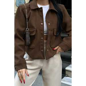 Chaqueta Marrón para Mujer con Cuello Camisero y Detalle de Bolsillo - Product Image 2