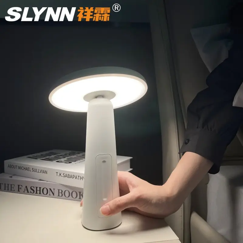 2023 New Arrived Touch Led Table Lamp Mushroom Bedside Light Led Night Lights Desktop Home Decor