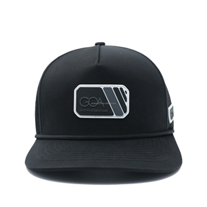 Gorras de Béisbol Deportivas de 5 Paneles, Negras, con Diseño de Puntos Oxford, 100% Poliéster Perforado, con Parche de Goma - Product Image 1