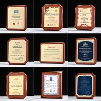 Médailles de récompense créatives en bois en forme d'étoile à cinq branches, plaques commémoratives gravées pour concessionnaires, en bois massif avec feuille d'or pour l'autorisation