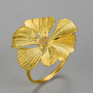 Lotus Fun เครื่องประดับเงินสเตอร์ลิงแหวนเงินชุบทองแหวนดอกโบตั๋นสำหรับผู้หญิง