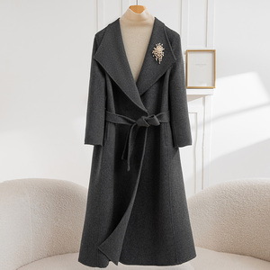 Nuovo Cappotto Invernale da Donna Caldo Confortevole Elegante Traspirante Impermeabile Realizzato al 100% in lana, è ecologico e di alta qualità. - Product Image 6