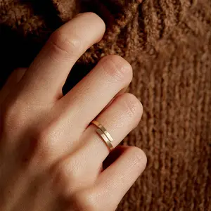 Personal isierte benutzer definierte Logo Name Ringe für Frauen Mode gravierte Buchstaben verstellbare Edelstahl ringe Abschluss Geschenk Schmuck