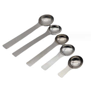 Juego de 5 piezas de cucharas y tazas medidoras de acero inoxidable DFM1520 para cocina, repostería y especias, con báscula y clip, para café - Product Image 1