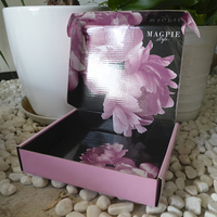 Caja de correo de papel de color púrpura Impresión de doble cara Diseño de logotipo personalizado Caja de ropa de papel con laminación brillante