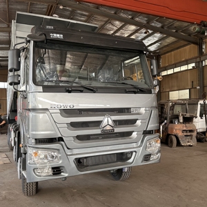 Camion benne basculante HOWO 371 pour le transport de charges lourdes dans le secteur de la construction et de l'exploitation minière - Product Image 6