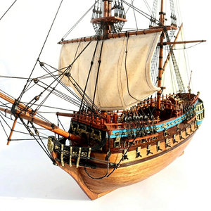 Modelo de Barco Antiguo de Madera / Modelo de Barco Naval Pintado a Mano - Decoración Náutica Europea 100% Hecha a Mano, Regalo Navideño - Product Image 1