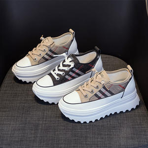 Nouveaux modèles de baskets à plateforme légères à lacets pour femmes, chaussures de marche toutes saisons - Product Image 1