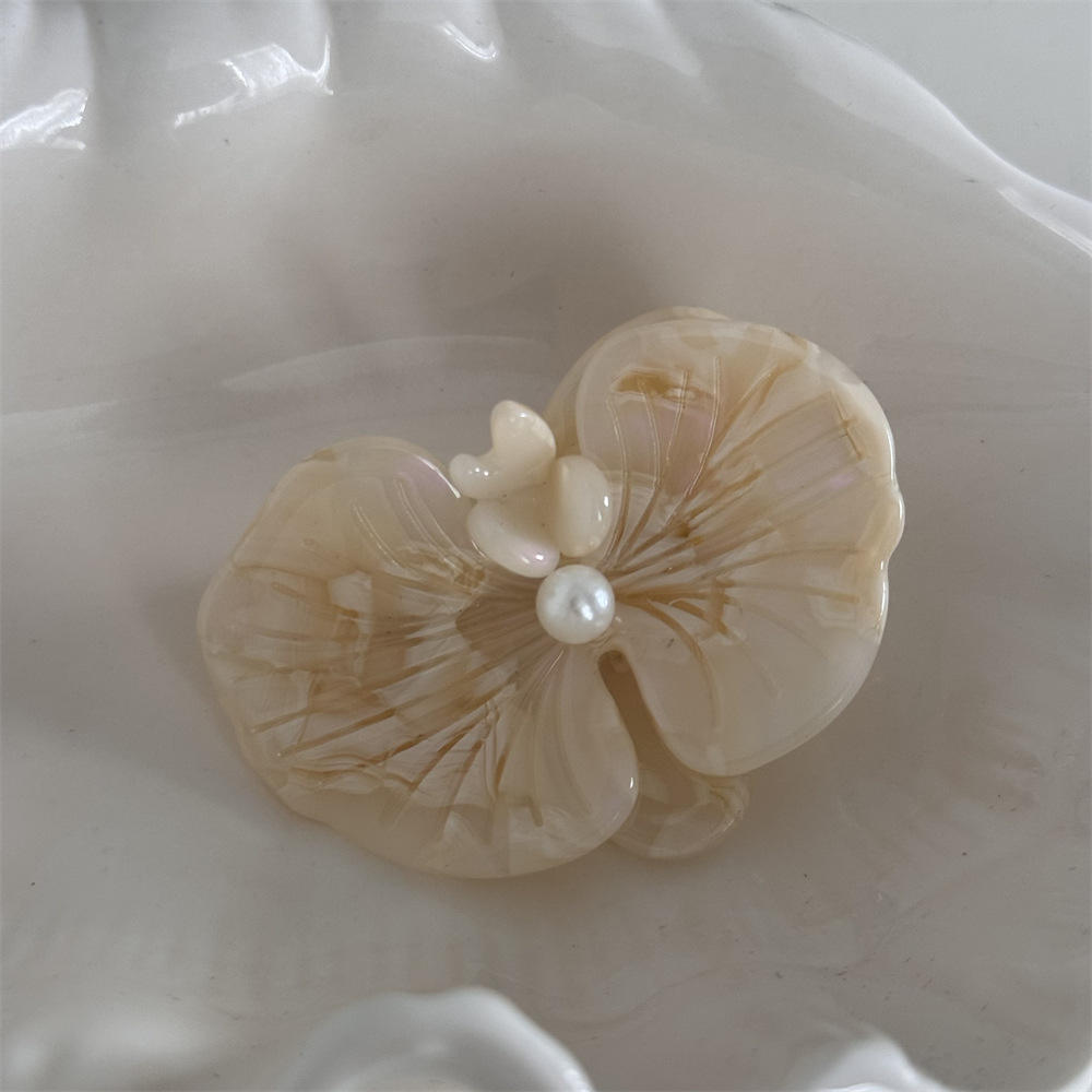 สีชมพูอ่อน