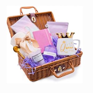 Ideas de Productos Nuevos 2023, Paquete de Regalo de Cumpleaños para Ella, Regalos Perfectos de Navidad, Set de Regalo Único de Spa y Baño para Mujeres y Niñas - Product Image 1