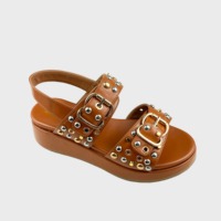 Sandales compensées à plateforme pour femmes, avec rivets et boucles, double bride réglable, confortables, antidérapantes, talon moyen