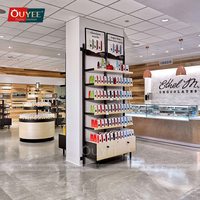 Éclairage de magasin en libre-service à l'aéroport, comptoir en verre, vitrine à chocolat, table à bonbons, étagère en gondole, présentoir mural pour magasin à domicile