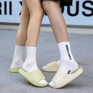 EVA morbido punta aperta da donna scivoli sandali antiscivolo all'ingrosso Logo personalizzato <span class=keywords><strong>casa</strong></span> leggera per pantofole per l'estate e l'autunno - Product Image 4