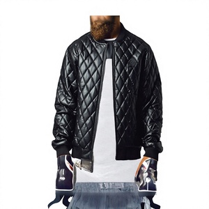 Blouson matelassé en PU uni pour homme avec logo frontal, col montant, fermeture éclair, coupe-vent, style bomber, vêtement d'extérieur décontracté pour automne-hiver - Product Image 3
