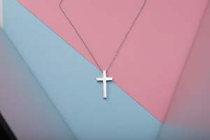 In acciaio inossidabile placcato in oro 18 carati di alta qualità personalizza la collana con pendente a croce personalizzata - Product Image 2