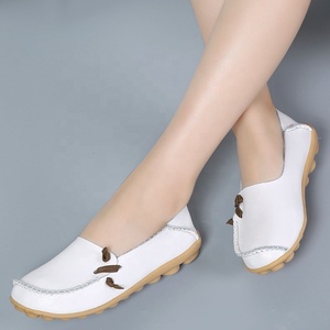 <span class=keywords><strong>Scarpe</strong></span> estive da <span class=keywords><strong>donna</strong></span>, piatte, comode, in <span class=keywords><strong>morbida</strong></span> <span class=keywords><strong>pelle</strong></span> PU, antiscivolo, casual, taglie forti. - Product Image 4