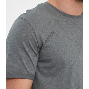 เสื้อยืดโอเวอร์ไซซ์สำหรับผู้ชายทรงหลวมสไตล์ฮิปฮอปสีทึบคอกลมแขนสั้นผ้าคอตตอน100% อินเทรนด์คุณภาพพรีเมียม - Product Image 3