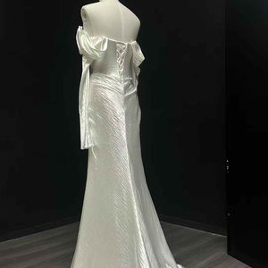 Robe de mariée sirène moderne NT31, longue, florale, brillante, à volants, épaules dénudées, avec appliques en dentelle et cristaux, pour soirée - Product Image 5