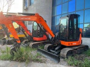 รถขุดตีนตะขาบฮิตาชิ ZX50U มือสอง 5 ตัน พร้อมเครื่องยนต์อีซูซุ ชั่วโมงการทำงานต่ำ รวมมอเตอร์และเกียร์ - Product Image 5
