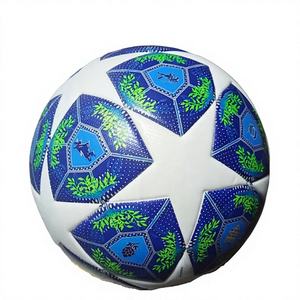 ลูกฟุตบอลฝึกซ้อมเย็บด้วยเครื่องจักร รุ่น Tri-Nation Cup ปี 2026 พร้อมพื้นผิวกันลื่น ขนาด 5/4 สำหรับการฝึกซ้อมหนัก - Product Image 1