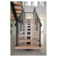 Prima Langlebige Gerade Treppe Kohlenstoffstahlkonstruktion Rutschfeste Holzstufen für Mehrfamilienhaus