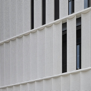 Pannello in Alluminio Perforato con Grafica Personalizzata per Rivestimento di Facciate di Edifici Esterni - Product Image 5