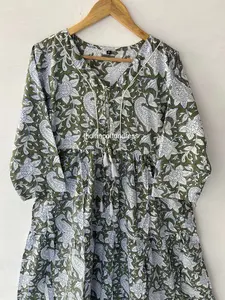 Robe longue décontractée en coton pour femmes indiennes avec imprimé paisley, style doux, tissu naturel pour un usage quotidien, prix de gros - Product Image 3