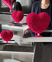 Rose éternelle en forme de cœur dans un coffret cadeau, fleurs éternelles réelles dans une boîte en acrylique transparente pour la Saint-Valentin