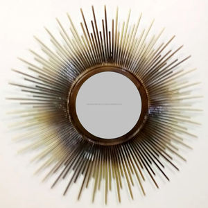 Espejo de pared redondo moderno con marco único de tela de araña de metal dorado para uso decorativo - Product Image 5