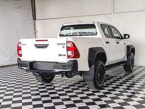 Nueva Camioneta Pickup Toyota Hilux GR Sport Widebody 2025 2.8L Turbo Diésel 4x4 Doble Cabina para Exportación - Product Image 6