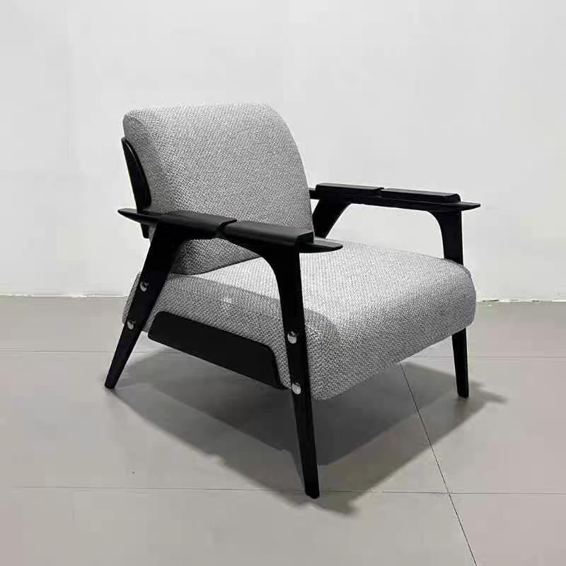 สีเทาเข้ม