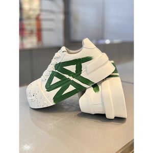 Scarpe Casual da Uomo Versatili Nuove di Tendenza per il Commercio Transfrontaliero, con Suola Spessa e Rialzo Interno, Comode e di Design (Modello Forrest G) - Product Image 2
