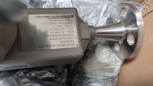 Procesador de Caudalímetro Coriolis Microo Motion Serie R Modelo R025S113NCAZEZZZZ+1700I11ABZEZZZ Acero Inoxidable DN6 Precisión del 0.5% - Product Image 5