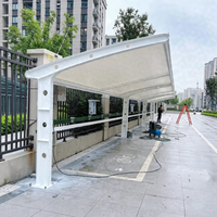 Abri de voiture et garage moderne en PVDF robuste et imperméable pour voitures et camions
