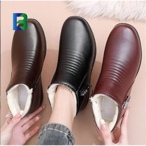 Mode femmes garder au chaud chaussures d'hiver confortables hiver <span class=keywords><strong>neige</strong></span> courte fourrure PU cuir <span class=keywords><strong>bottes</strong></span> <span class=keywords><strong>de</strong></span> <span class=keywords><strong>neige</strong></span> pour les femmes - Product Image 2