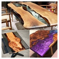 Table à manger en bois brut transparent avec bord naturel, en gros, avec dessus en résine époxy artistique bicomposante AB 2:1 pour le travail du bois