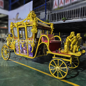 Calèche royale classique à chevaux, dorée et embossée, pour défilés urbains, photographie de mariage, location commerciale - Product Image 4