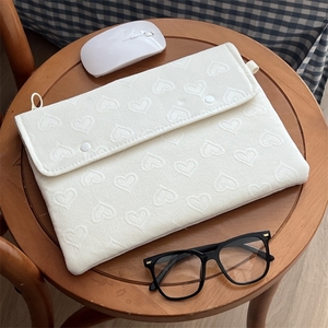 Funda de Alta Calidad para Laptop, Personalizada, con Material Impermeable, Funda de Fieltro para Laptop para Mujer, para un Almacenamiento Seguro - Product Image 1