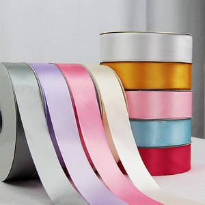 DIY 선물 포장을위한 단면/양면 새틴 레드 리본 크리스마스 리본 폴리 에스테르 맞춤형 인쇄 선물 리본 - Product Image 1