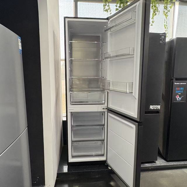 X 405L Customized Silver PCM/VCM Refrigerated Freezer with Automatic Defrosting and Large Capacity for Upper and Lower Doors