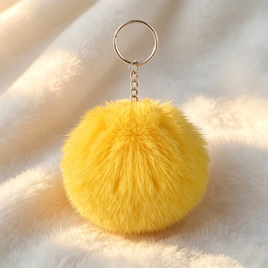 Llaveros de bola de pompón personalizables con impresión UV de aleación metálica colorida, colgante para bolso de mujer y niña - Product Image 1