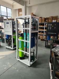 نظام التناضح العكسي التجاري مع وحدة معالجة مسبقة مدمجة، وحدة معالجة المياه بالتناضح العكسي والترشيح بسعة 250 لتر/ساعة - Product Image 6