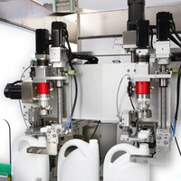 Machine de capsulage et de fermeture automatique, pour capsulage de bouteilles en plastique, avec type de suivi, vis, trieuse de couvercles en plastique