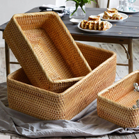 Panier de rangement carré moderne en rotin naturel Table basse avec télécommande de bureau jouet bonbons collations accompagnée pour restaurant