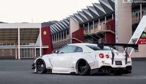 ชุดแต่งไวด์บอดี้คุณภาพสูง BTC สำหรับรถยนต์นิสสัน GT-R R35 (2008-2019) สไตล์ Liberty <span class=keywords><strong>Walk</strong></span> <span class=keywords><strong>V2</strong></span> กันชนหน้า/หลัง ฝากระโปรง รางกันชน ชุดแต่งกันชนรถยนต์ใหม่ - Product Image 6