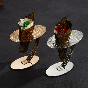 Moderno Soporte de Exhibición de Acero Inoxidable para Conos de Sushi y Waffles, Ideal para Conos de Helado y Rollos Hechos a Mano para Fiestas - Product Image 3