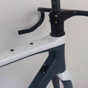 Neuester 700C Cyclocross <span class=keywords><strong>Gravel</strong></span> Fahrradrahmen, Vollcarbon, für Steckachse 100*12/142*12 mit Innenverlegten Zügen - Product Image 2